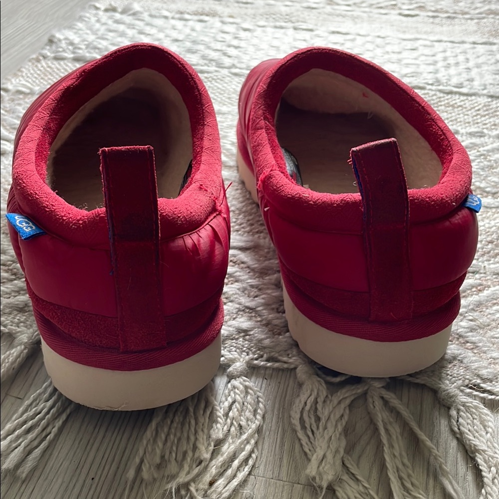UGGs - Picture 4 of 7